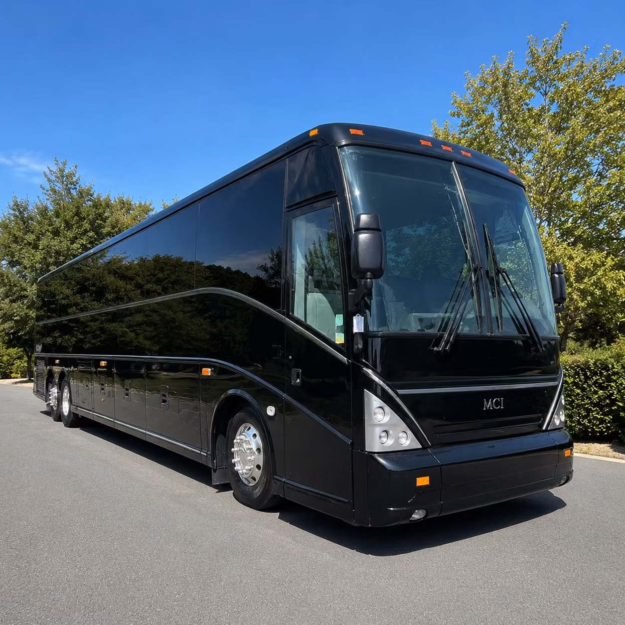 chesapeake wedding guest shuttles that keep your big day running on schedule